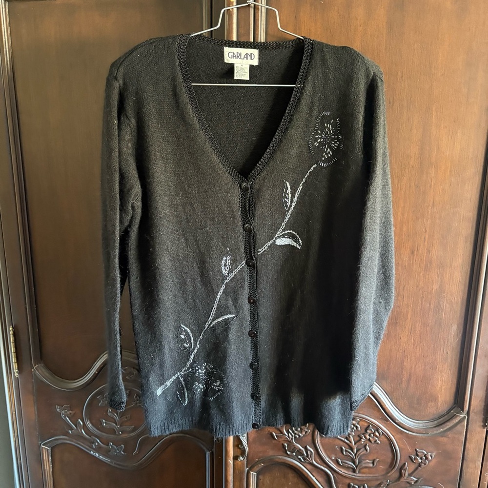 Vintage Women’s Garland Black Silk Blend Beaded Floral Cardigan Medium